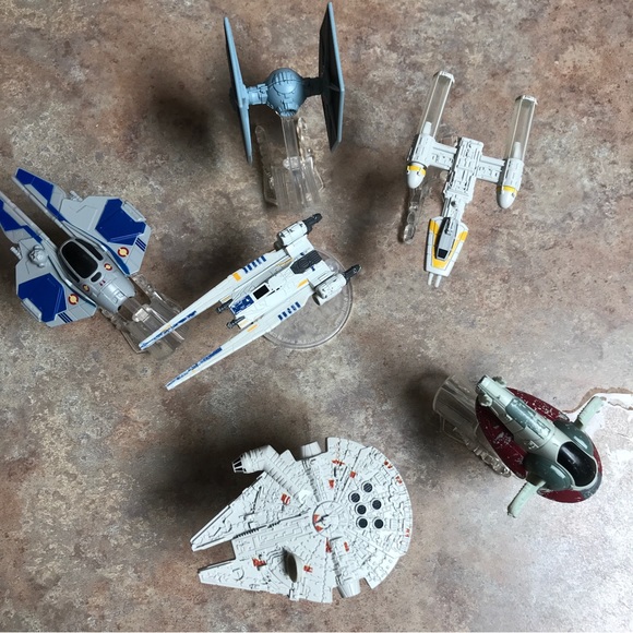Hot wheels Star Wars ships with stands - Picture 4 of 10
